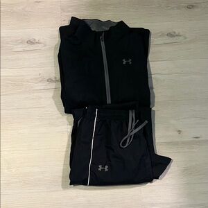 Under Armour XXL set - includes pants and sweatshirt